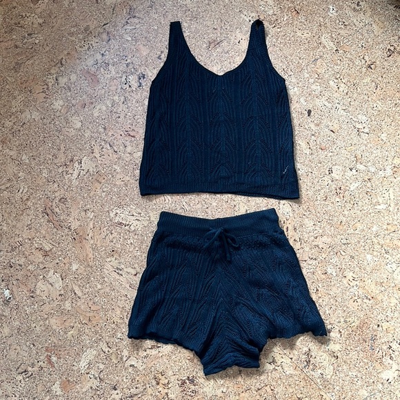 NWOT black knit/crochet set - Picture 1 of 3